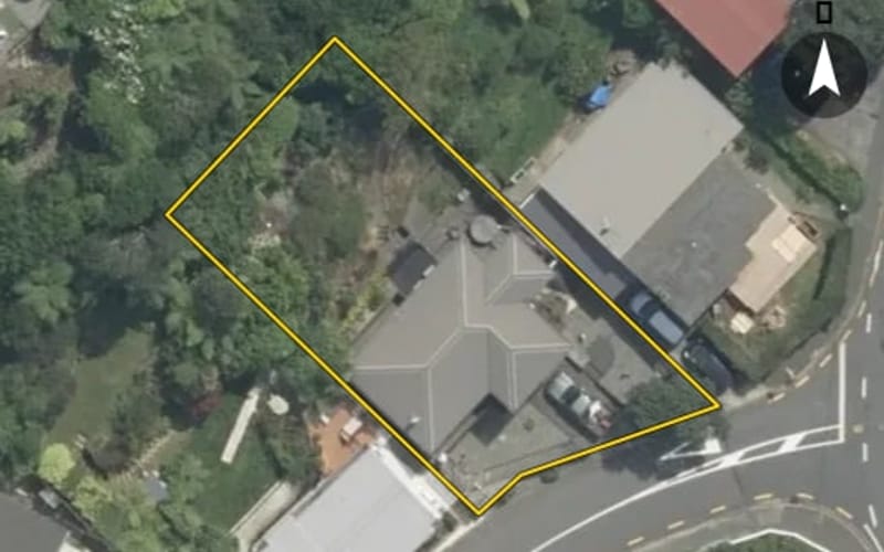 4 Lohia Street