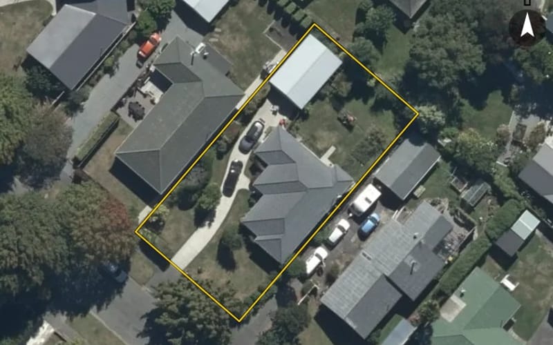 10 Burnside Crescent