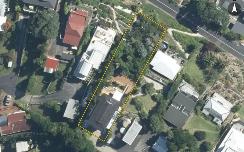 13 Carlton Crescent