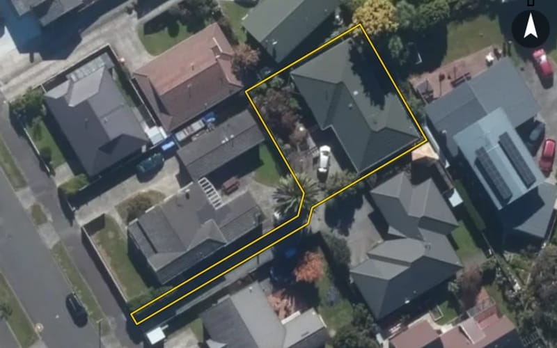 15A Stewart Crescent