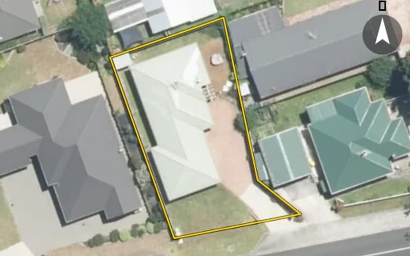4 Meadowbrook Place