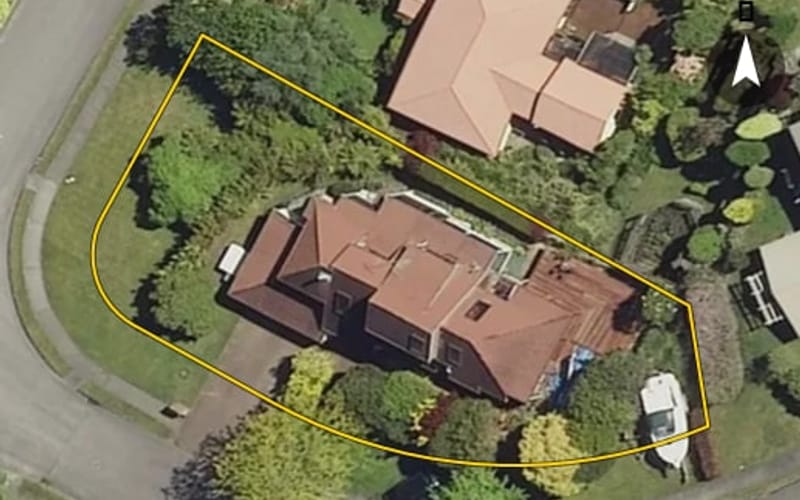 2 Henare Place