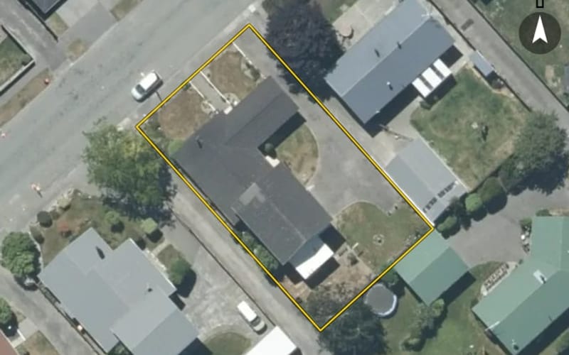12 Russell Avenue