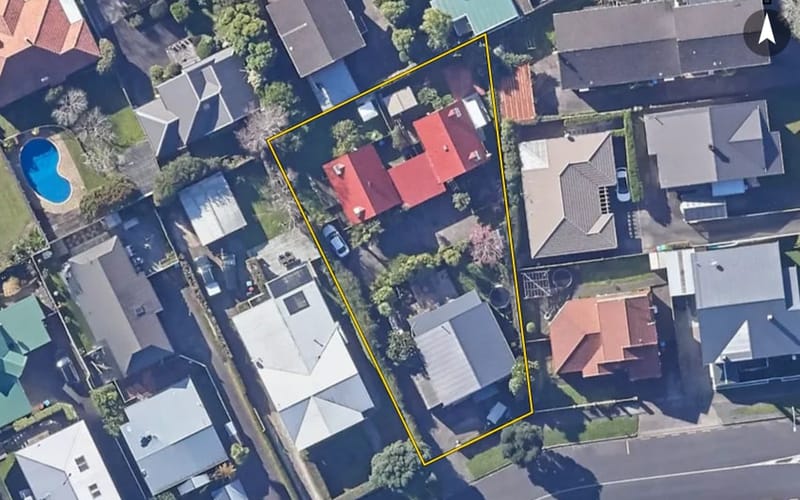 1B Harbutt Avenue