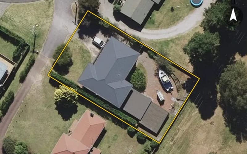 27 Charles Crescent