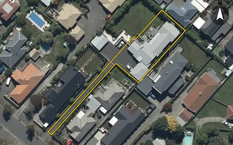 24 Hamilton Avenue