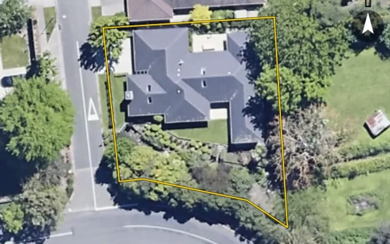 2 Roussel Place
