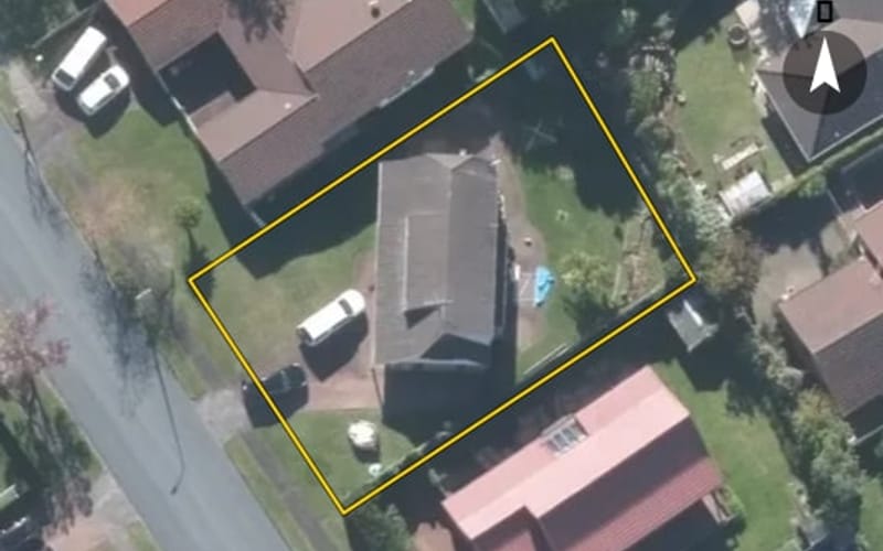 13 St Simon Place