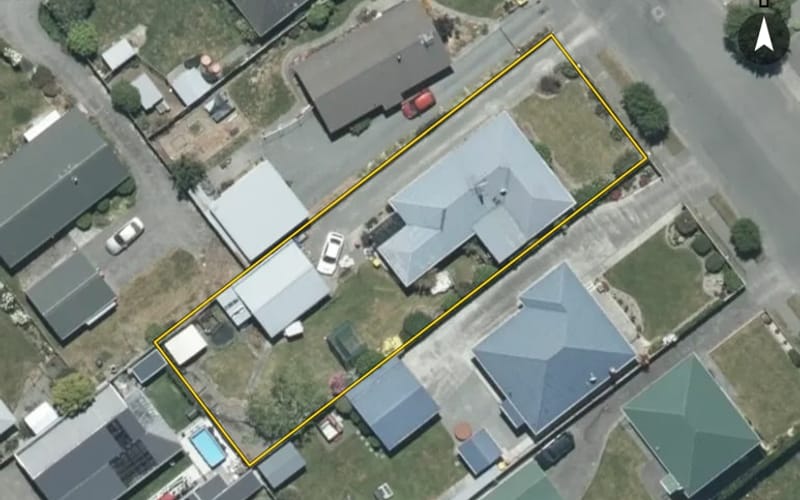 15 Nixon Street