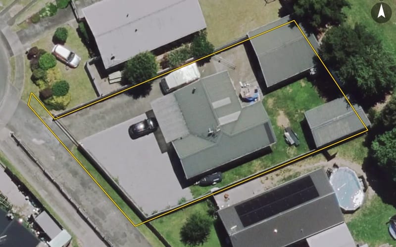 12 Simon Place