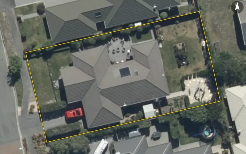 32 Foresters Crescent