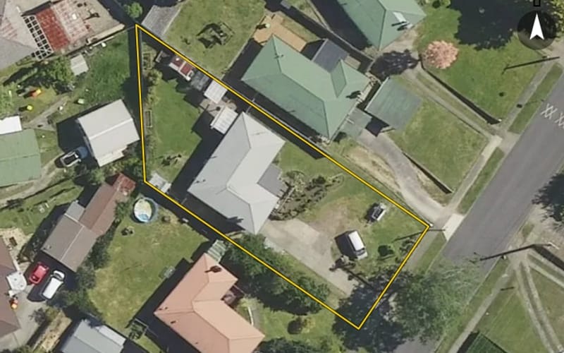 66 Meadowbank Crescent