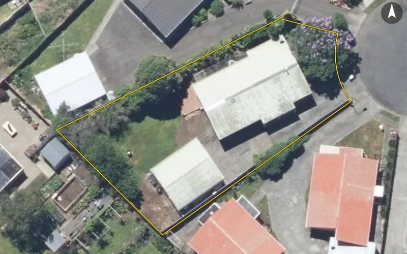 14 Avon Place