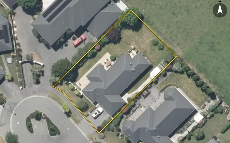 10 Country Place