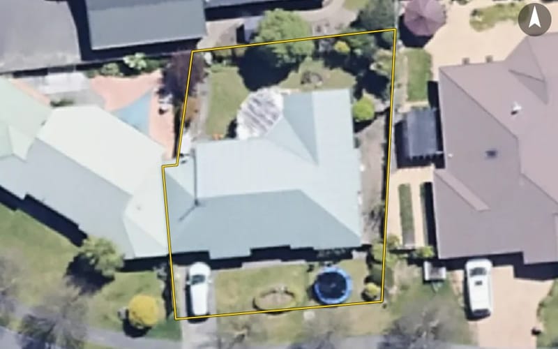 24 Karina Crescent
