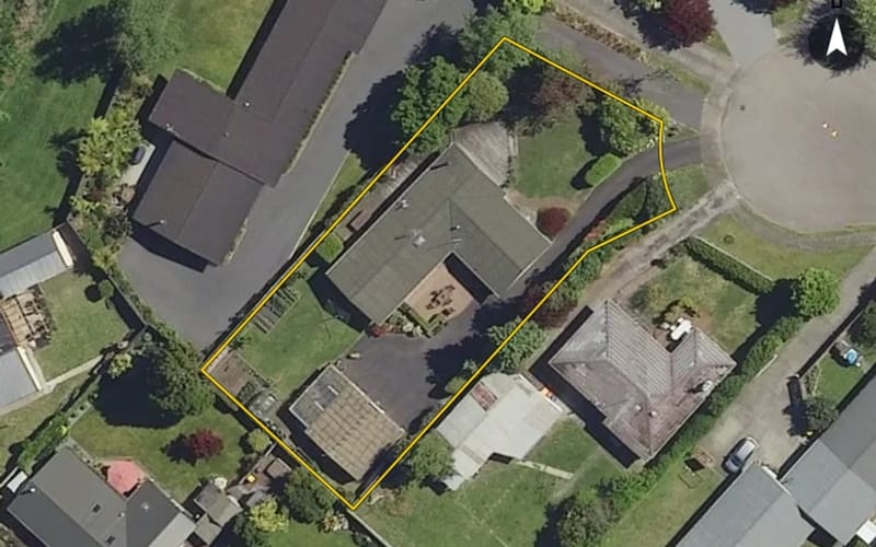 10 Mildred Place