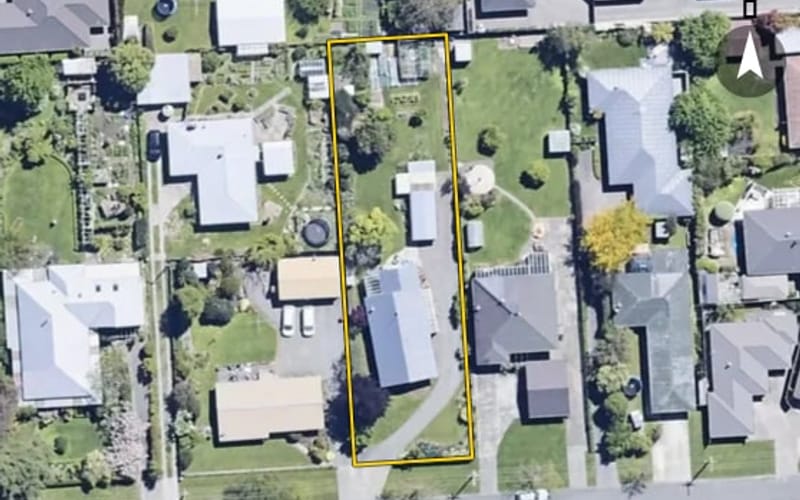 8 McCallum Street