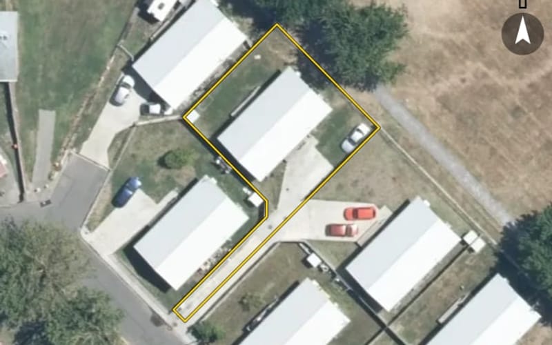 24 Kiwi Lane