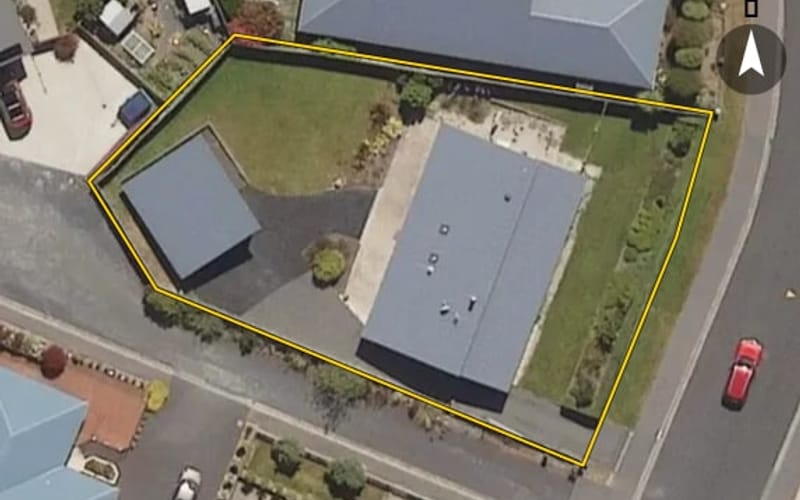 15 Holyport Close