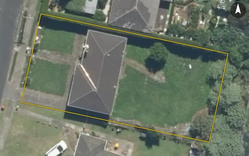 37 Featherston Crescent