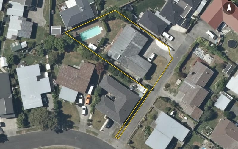12 Roskilda Crescent