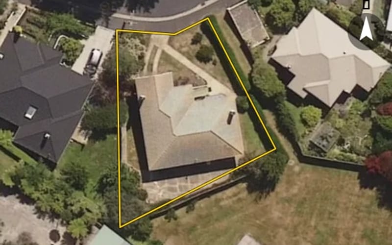 99 Braeview Crescent