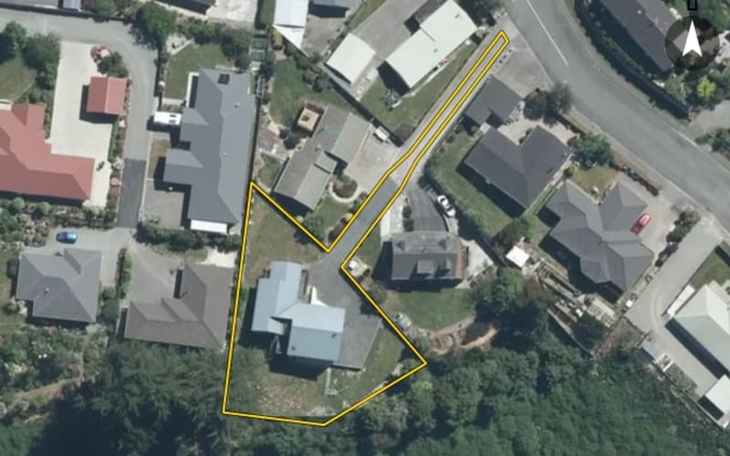 3 Lachlan Place