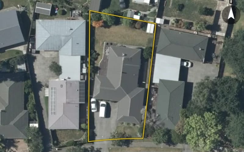 60 Whiting Crescent