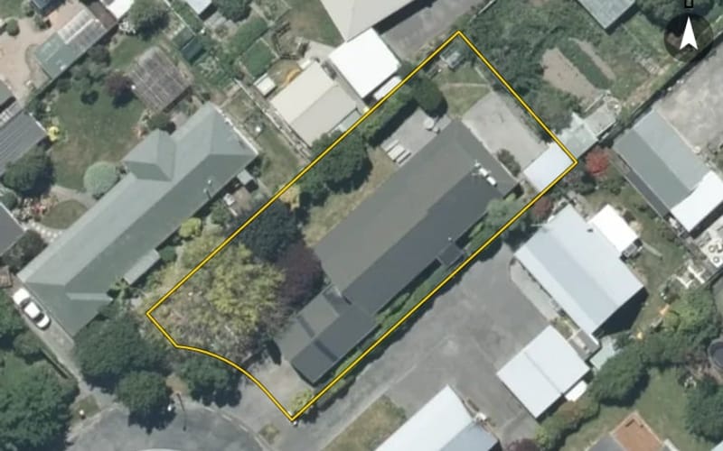 14 Churchill Avenue