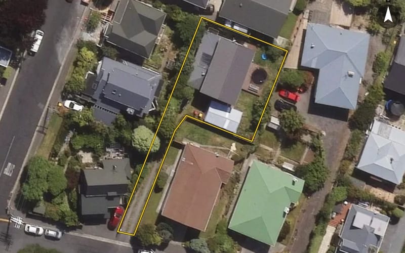 24 Preston Crescent