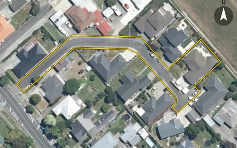 15 Raceview Close