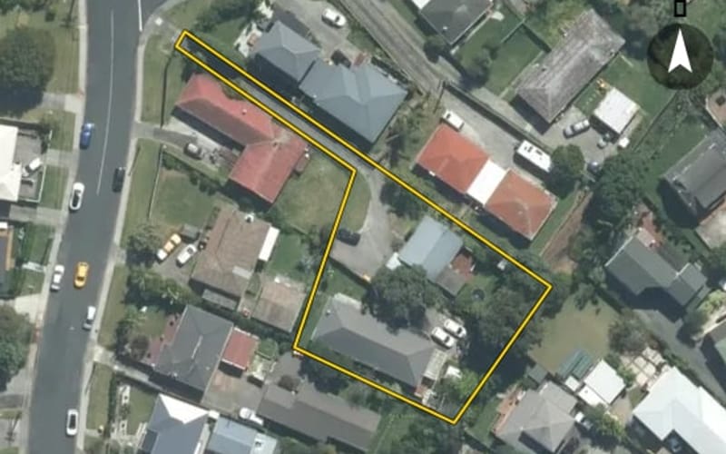 2/23A Becroft Drive