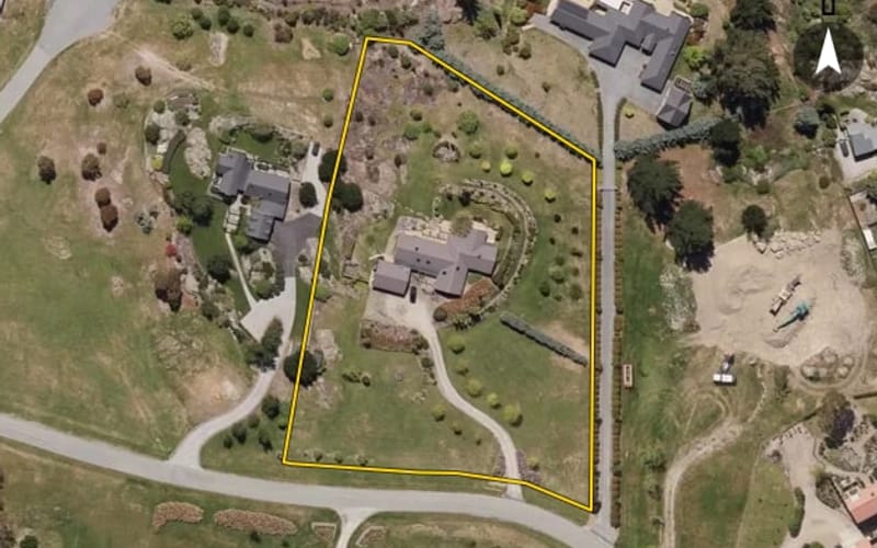 7 Old Golf Course Road
