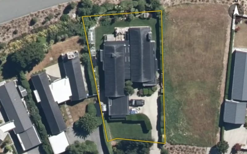 6 Bretby Court