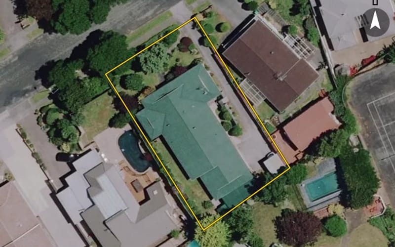 8 Ellerslie Avenue