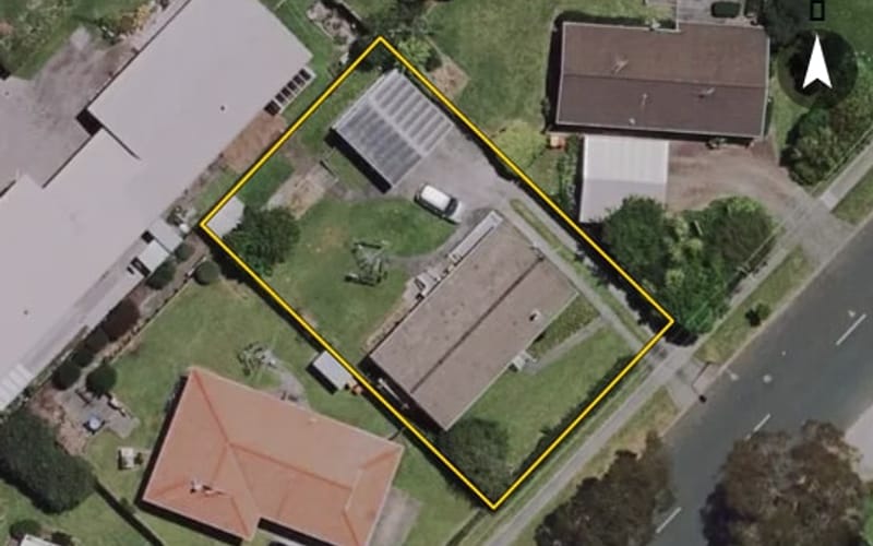 8 Dixon Road