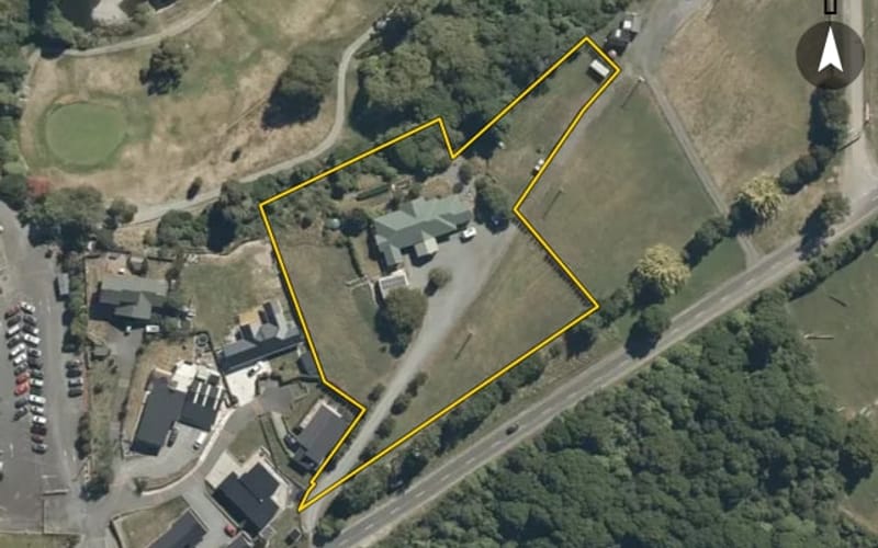 5 Twin Lakes Road
