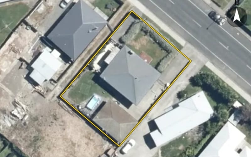 406 Murdoch Road West