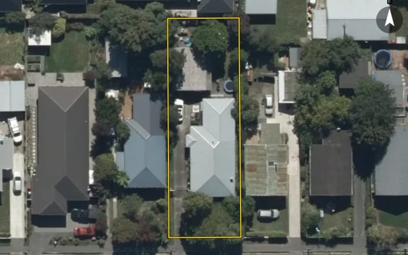 10 Lionel Street