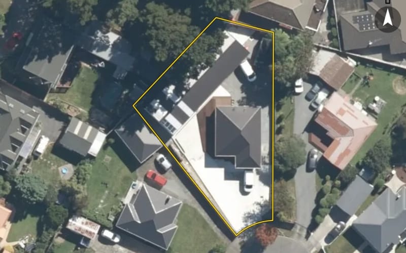 11 Tui Grove
