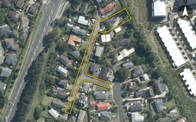52 John Dee Crescent