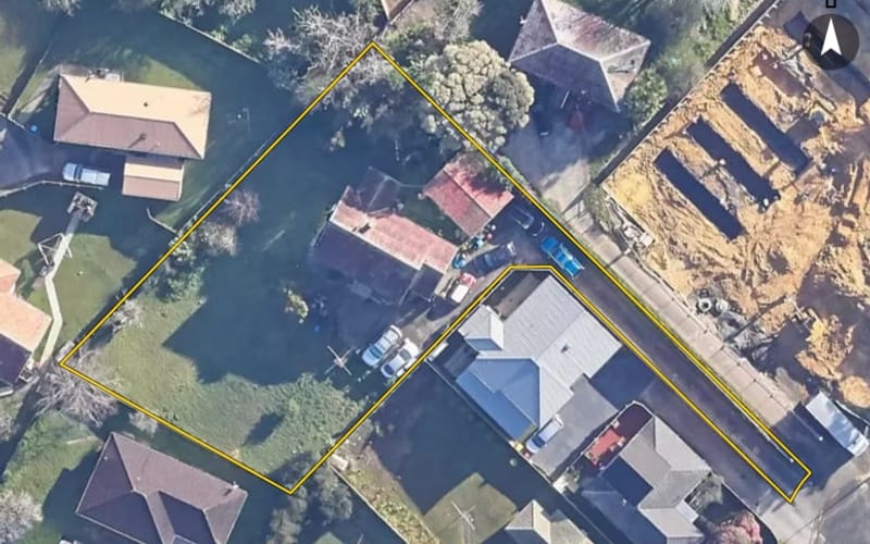 10 Plumpton Avenue