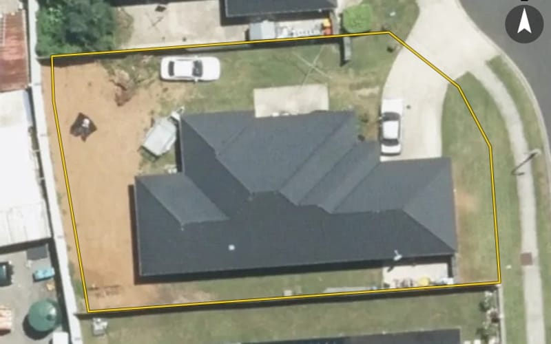 15 Dumas Place