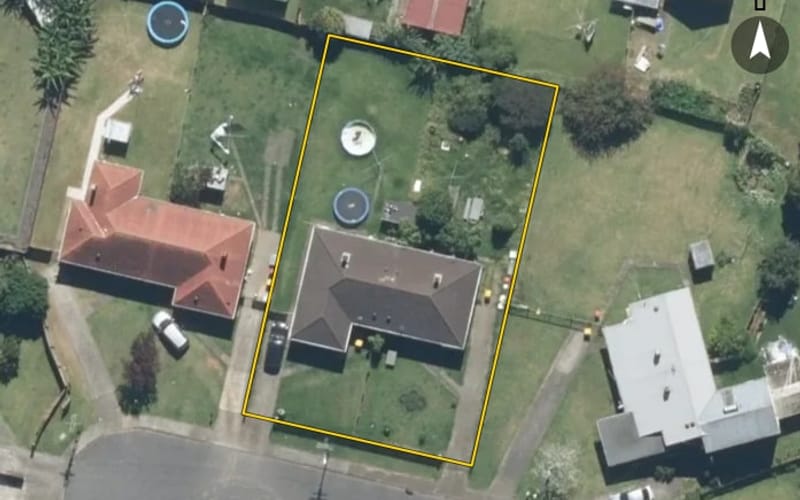11 Linda Place