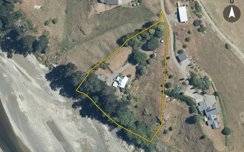 615 Puketapu Road
