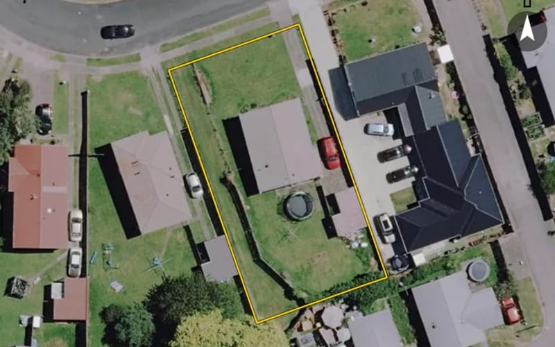 49 Halberg Crescent