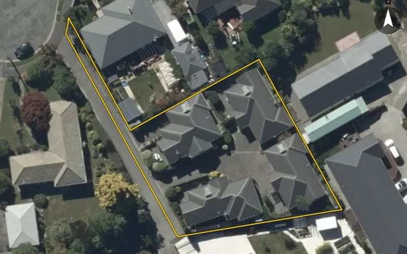 15 Derrett Place