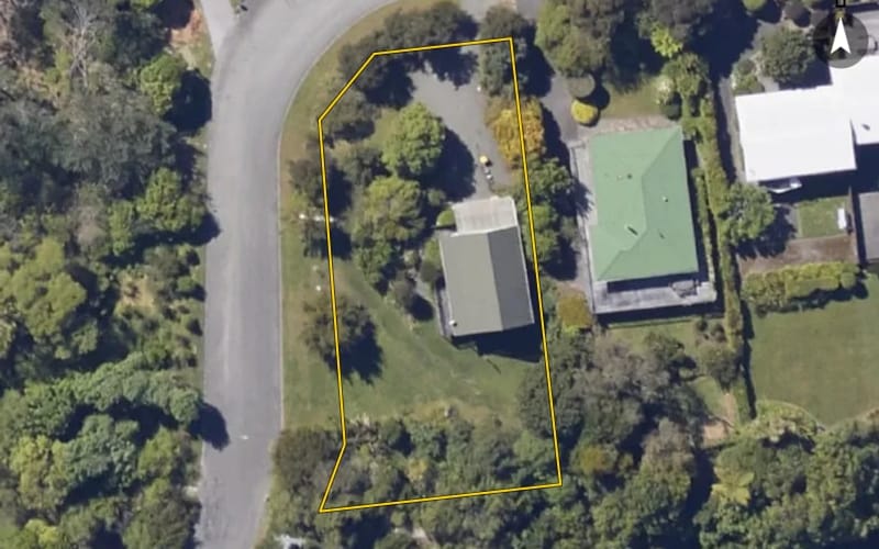 10 Cook Crescent