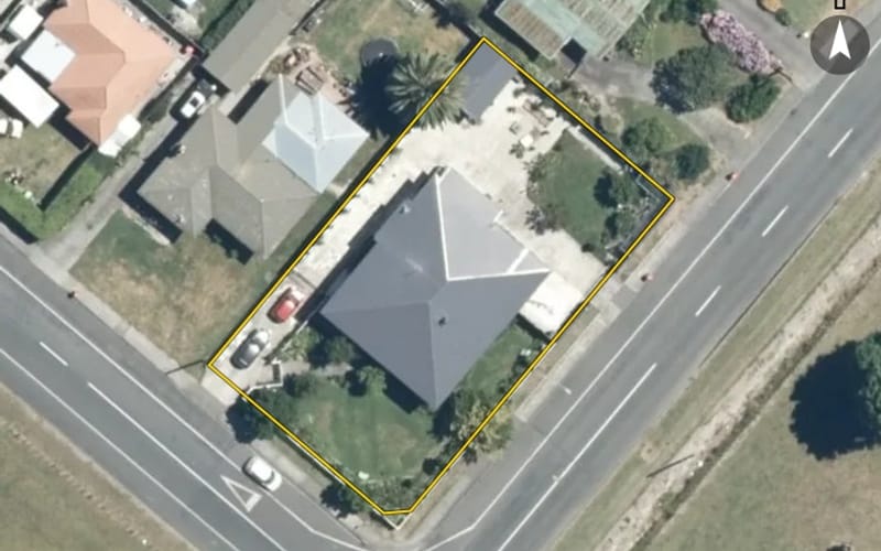 923 Riverslea Road South