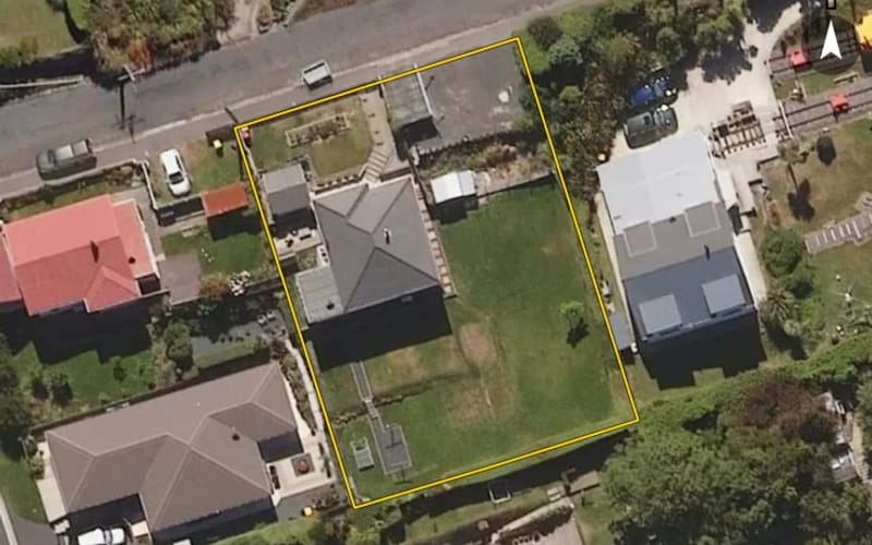 44 Manapouri Street